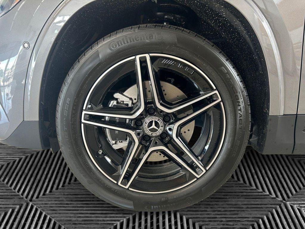 new 2025 Mercedes-Benz GLA 250 car, priced at $55,520