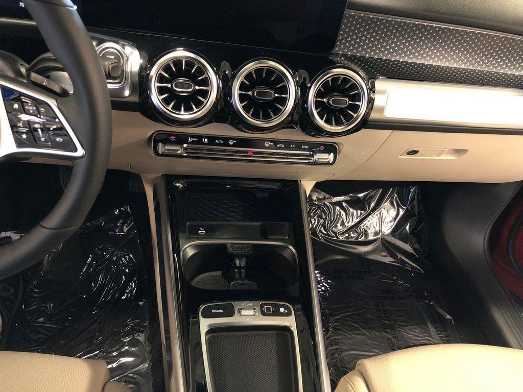 new 2025 Mercedes-Benz GLB 250 car, priced at $58,540