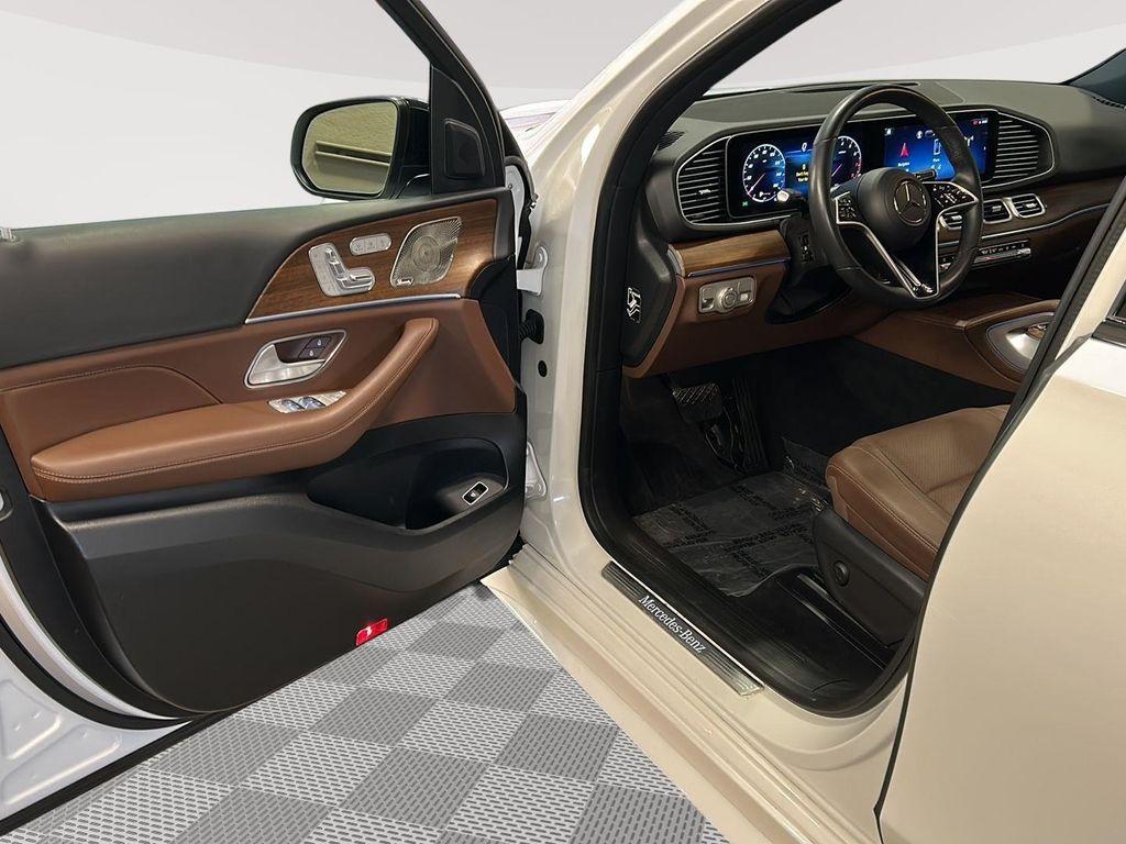 used 2025 Mercedes-Benz GLE 350 car, priced at $60,000