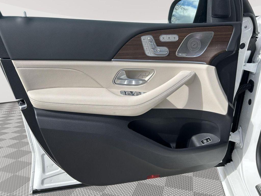 new 2026 Mercedes-Benz GLE 350 car, priced at $77,930