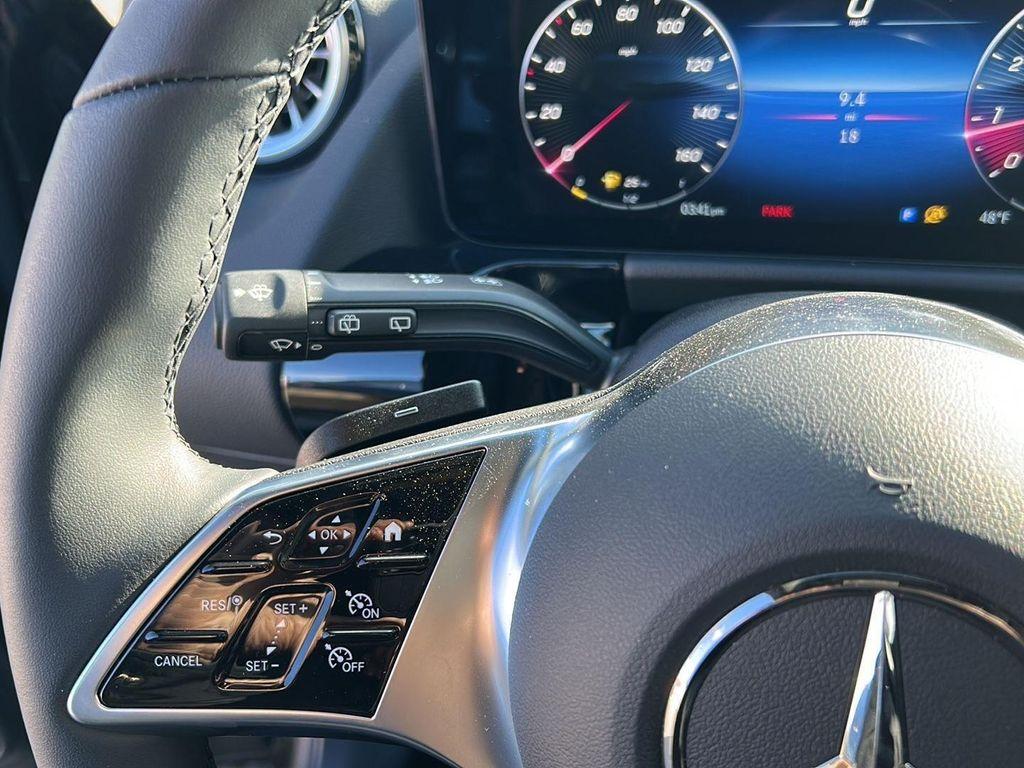 new 2025 Mercedes-Benz GLA 250 car