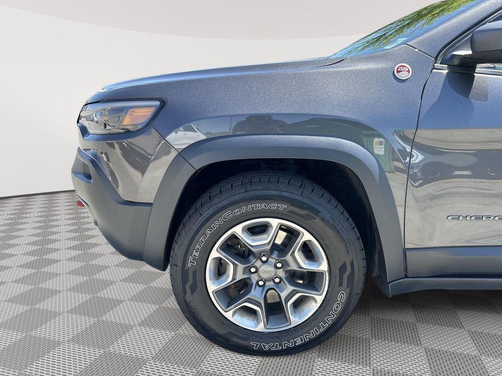 used 2019 Jeep Cherokee car, priced at $18,900