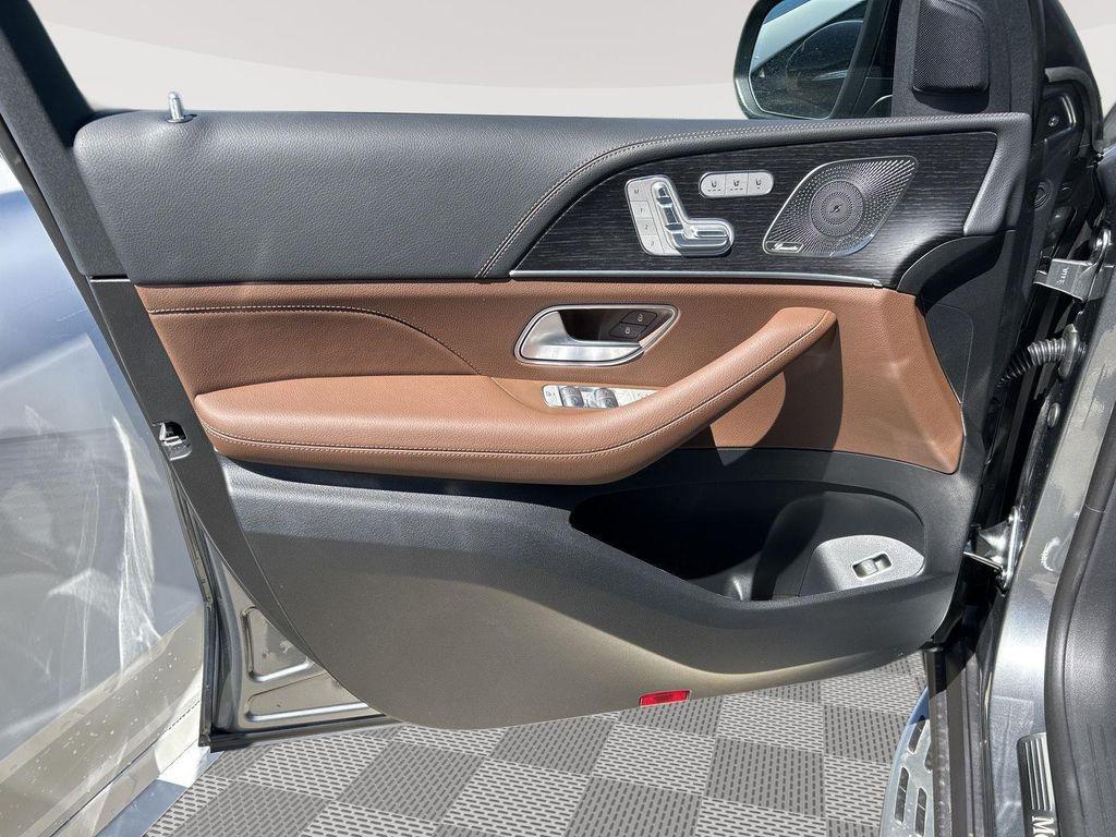 new 2026 Mercedes-Benz GLE 450 car, priced at $95,630