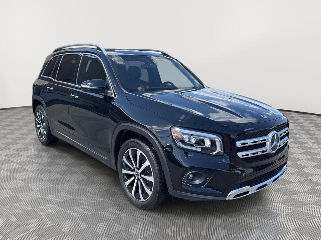 used 2023 Mercedes-Benz GLB 250 car, priced at $40,000