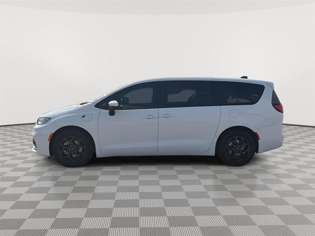 used 2023 Chrysler Pacifica Hybrid car, priced at $28,900