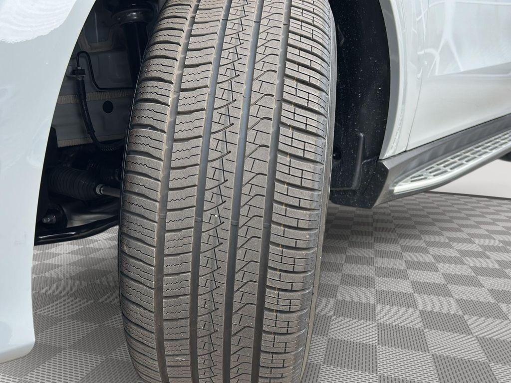 new 2026 Mercedes-Benz GLE 450 car, priced at $92,365