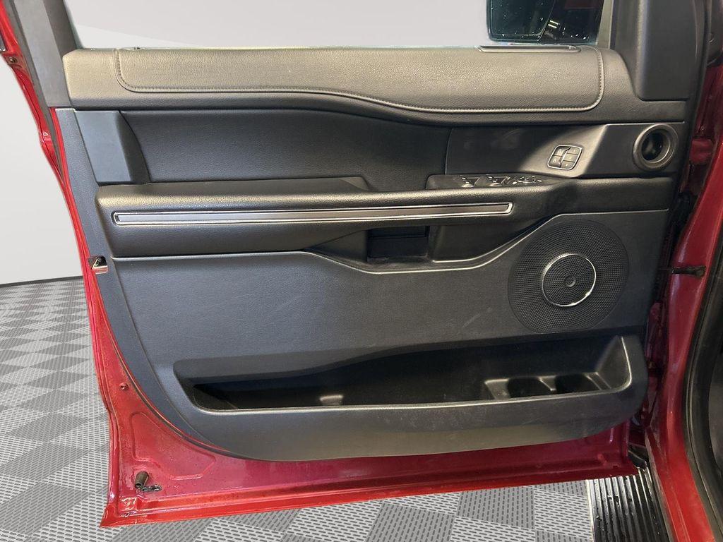 used 2020 Ford Expedition Max car, priced at $28,900
