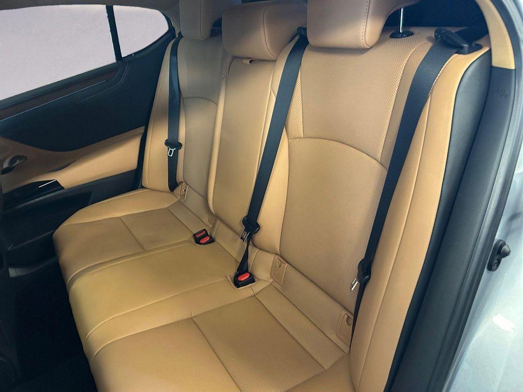 used 2025 Lexus ES 300h car, priced at $42,000