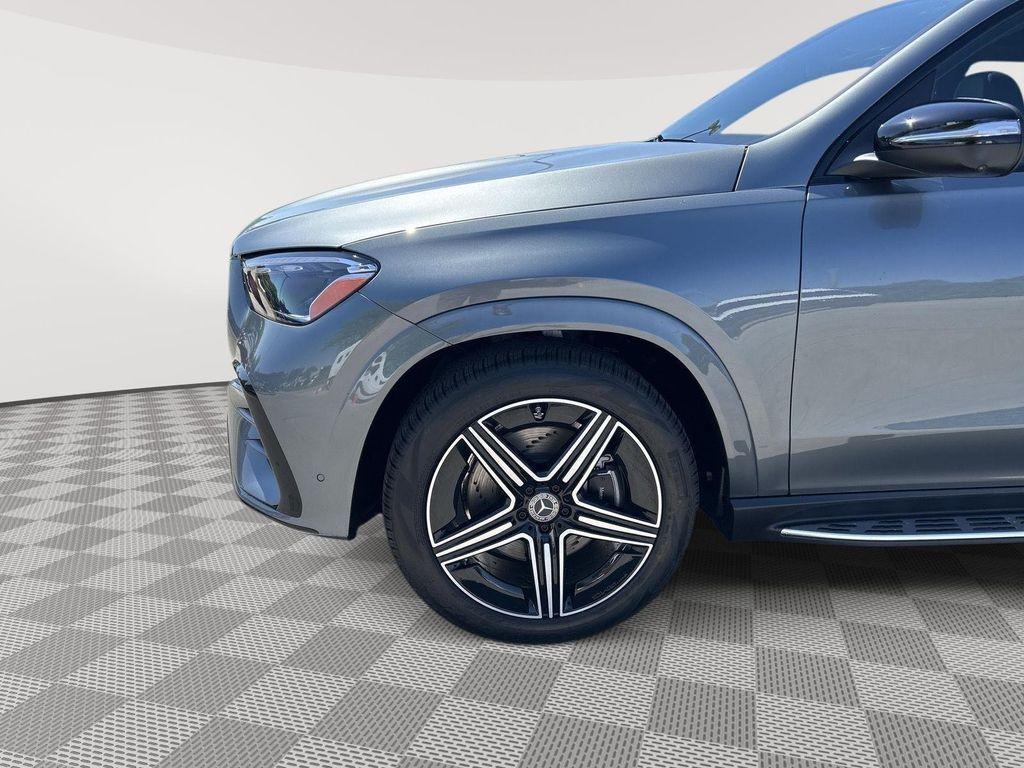 new 2026 Mercedes-Benz GLE 450 car, priced at $88,815