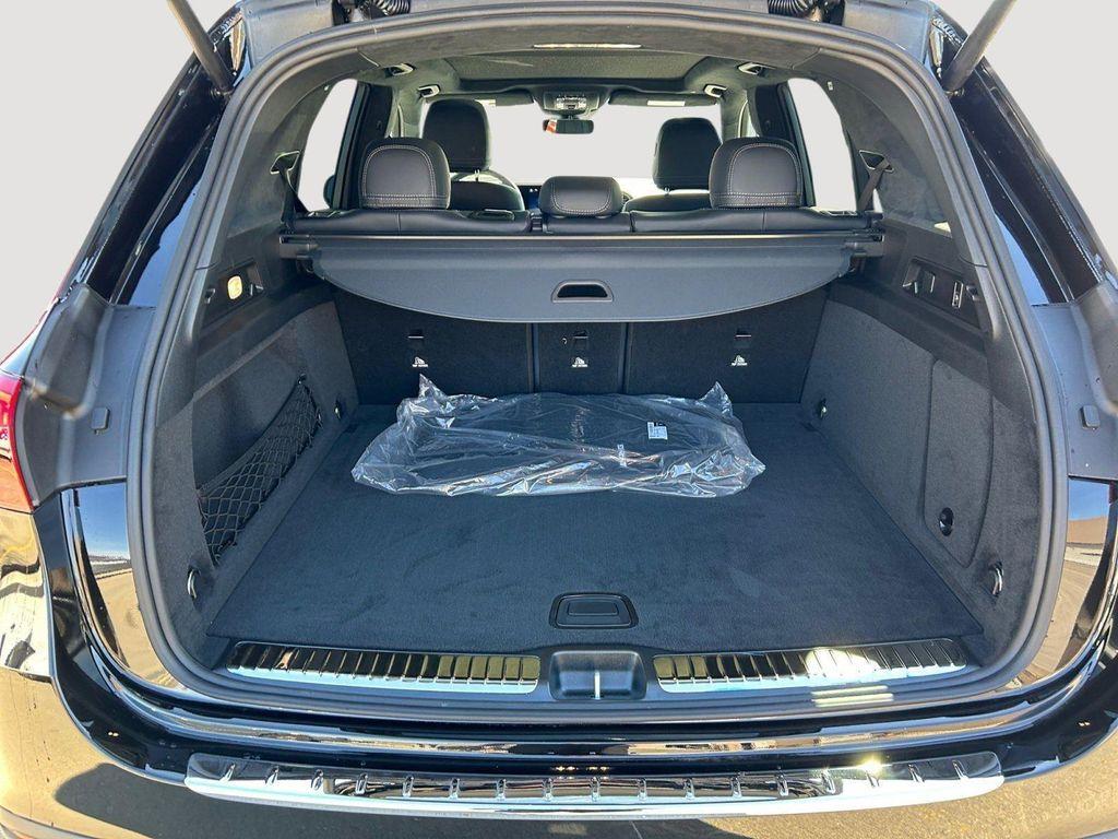 new 2026 Mercedes-Benz AMG GLE 63 car, priced at $135,035