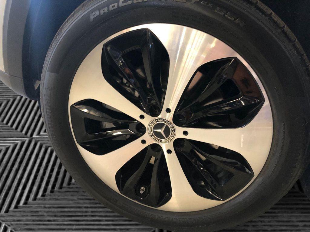 new 2025 Mercedes-Benz GLB 250 car, priced at $54,945