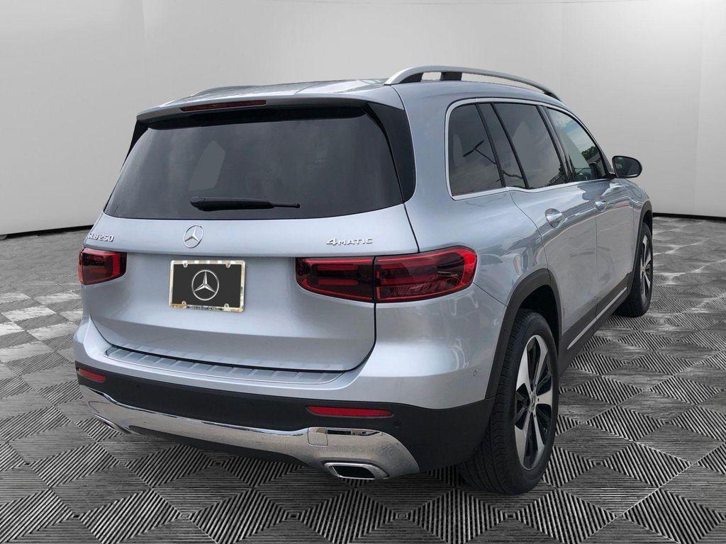 new 2025 Mercedes-Benz GLB 250 car, priced at $54,945