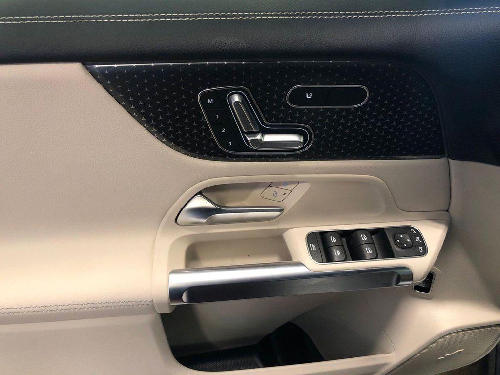 new 2025 Mercedes-Benz GLB 250 car, priced at $54,945