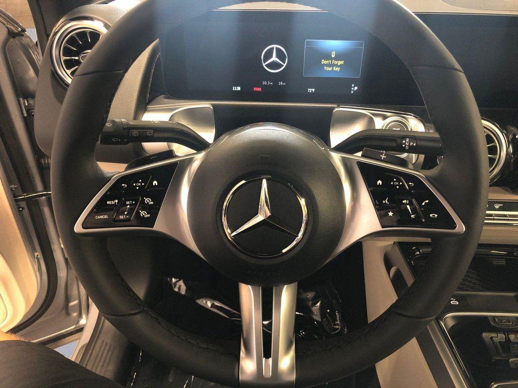 new 2025 Mercedes-Benz GLB 250 car, priced at $54,945