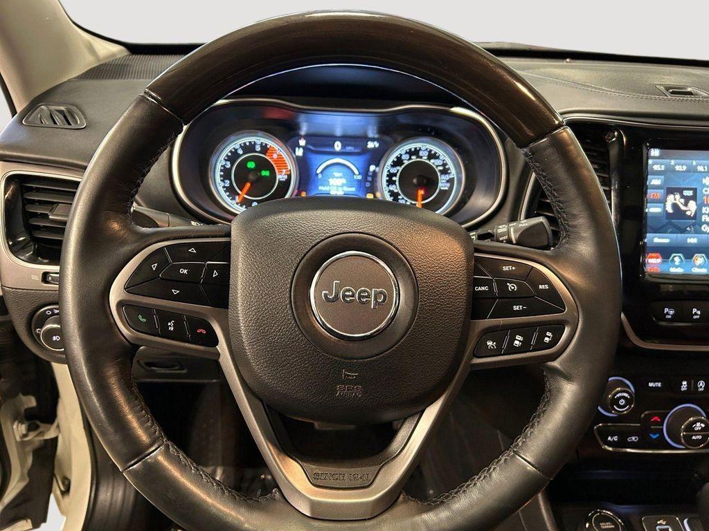 used 2019 Jeep Cherokee car, priced at $17,500