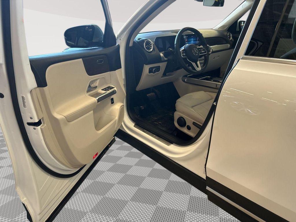 used 2022 Mercedes-Benz GLB 250 car, priced at $31,500