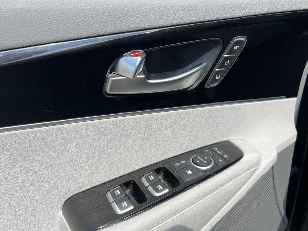 used 2019 Kia Sorento car, priced at $22,790