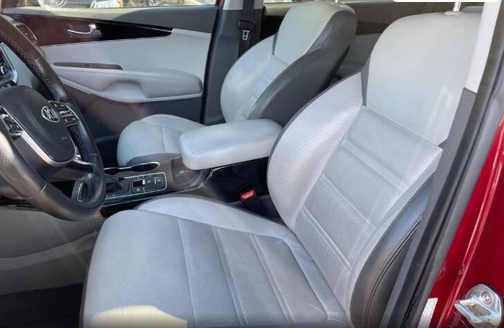 used 2020 Kia Sorento car, priced at $17,200