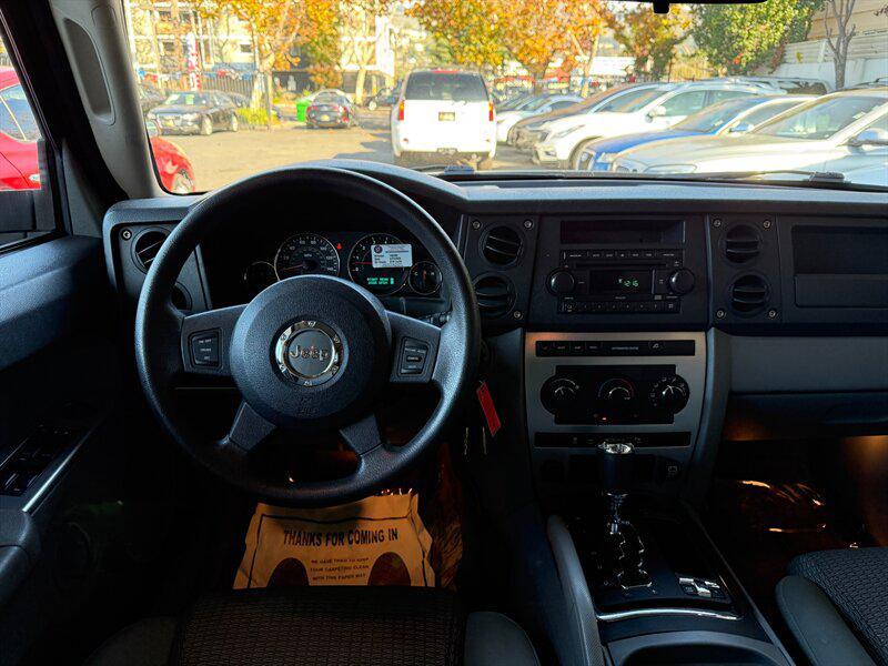 used 2007 Jeep Commander car, priced at $5,995