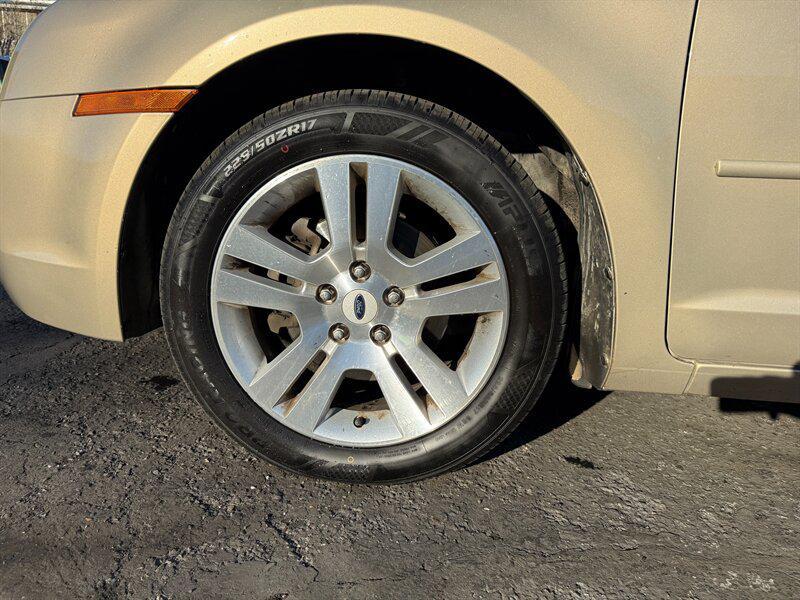 used 2006 Ford Fusion car, priced at $2,995
