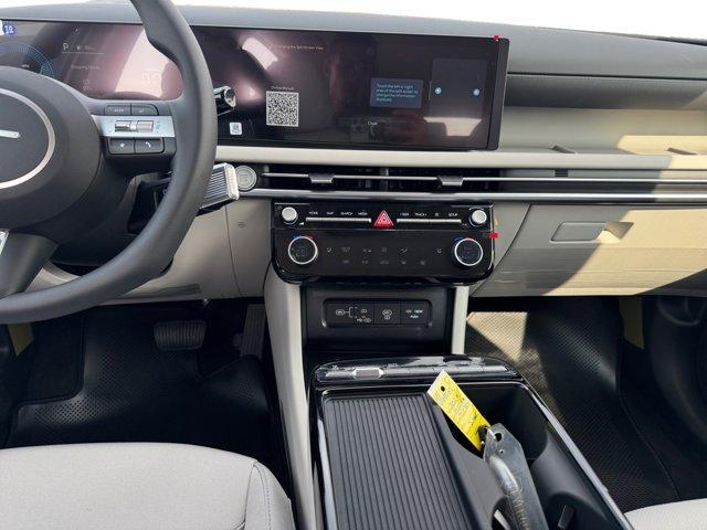 new 2026 Hyundai TUCSON Hybrid car