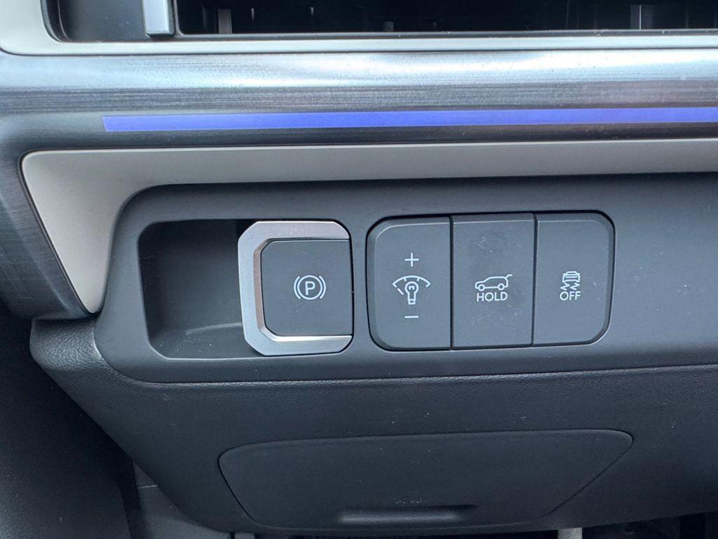 used 2024 Hyundai SANTA FE HEV car, priced at $33,997