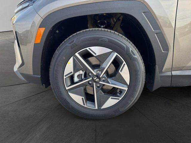 new 2026 Hyundai TUCSON Hybrid car, priced at $34,695