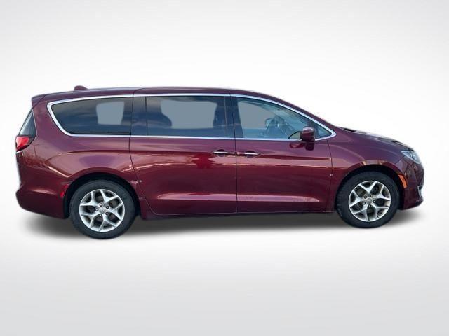 used 2018 Chrysler Pacifica car, priced at $13,992