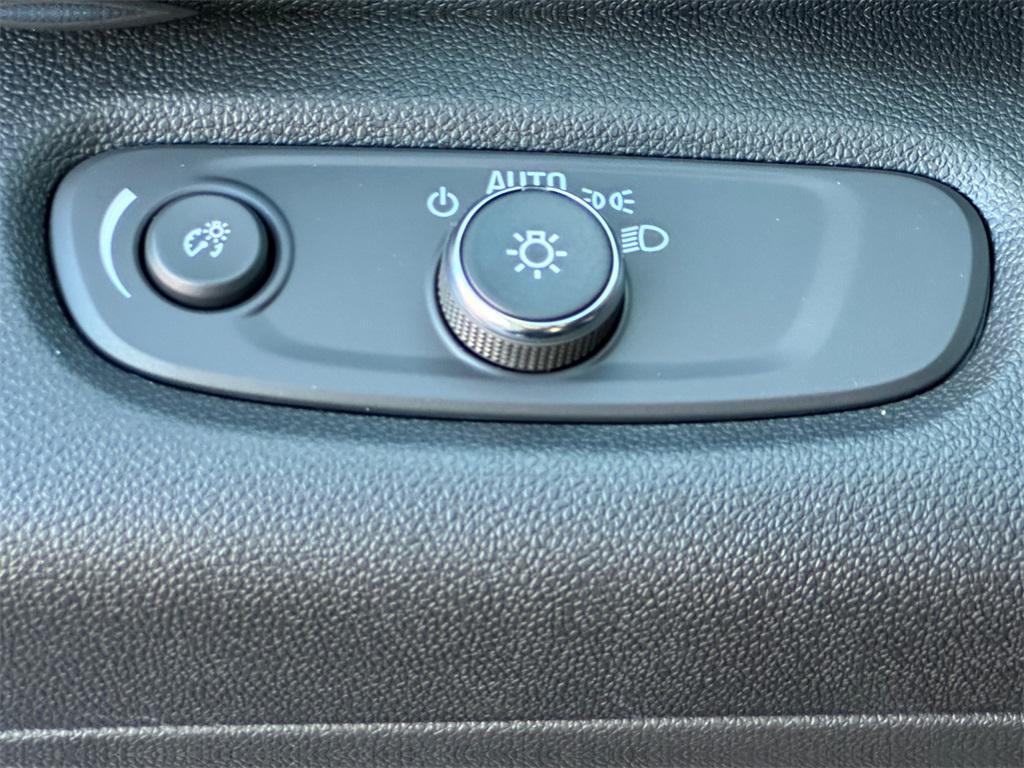 new 2026 Chevrolet Trax car, priced at $22,740