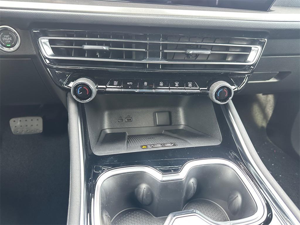 new 2026 Chevrolet Traverse car, priced at $37,205