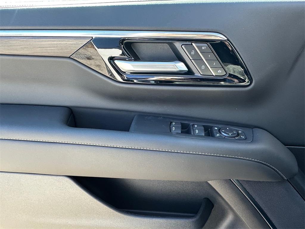 new 2026 Chevrolet Suburban car, priced at $81,629