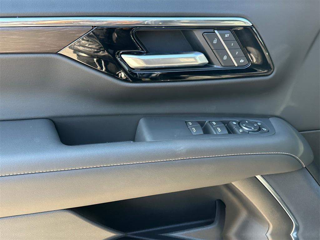 new 2026 Chevrolet Suburban car, priced at $72,053