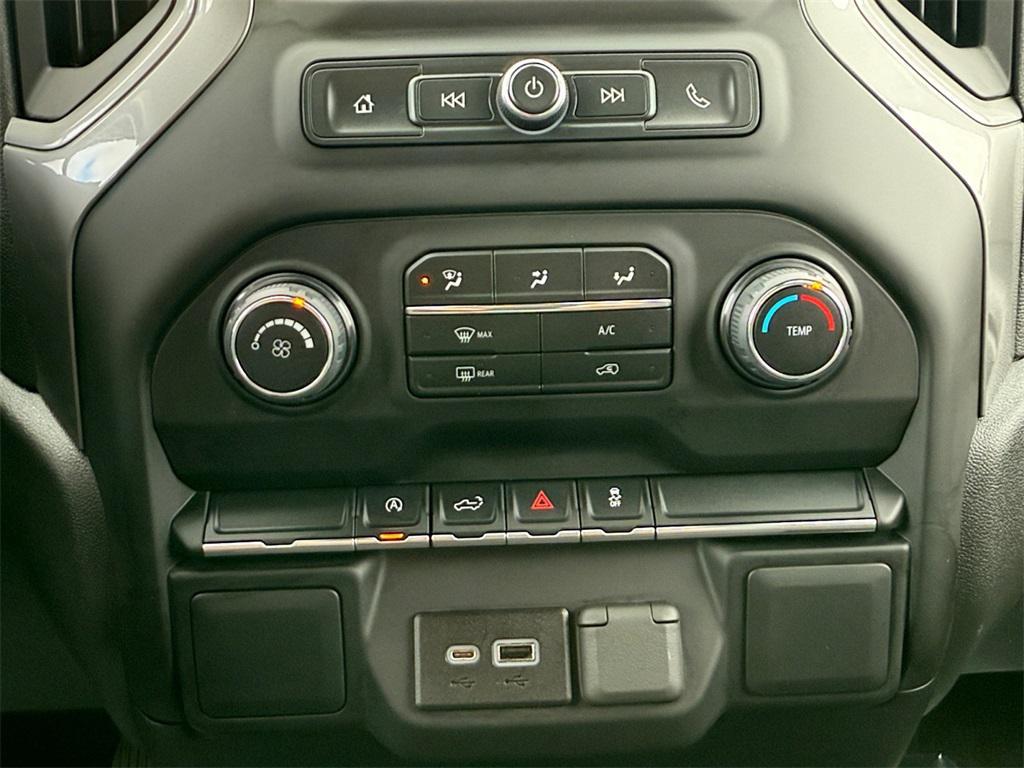 used 2022 Chevrolet Silverado 1500 car, priced at $31,000