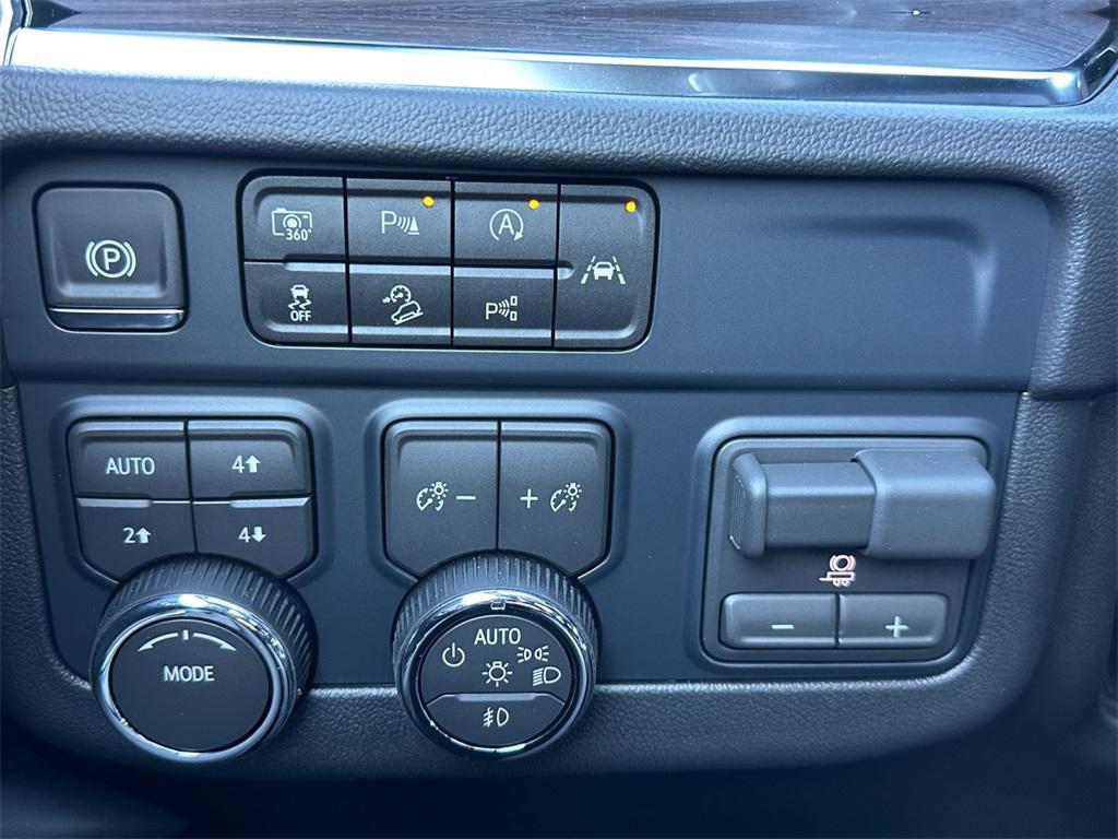 new 2026 Chevrolet Suburban car, priced at $84,925