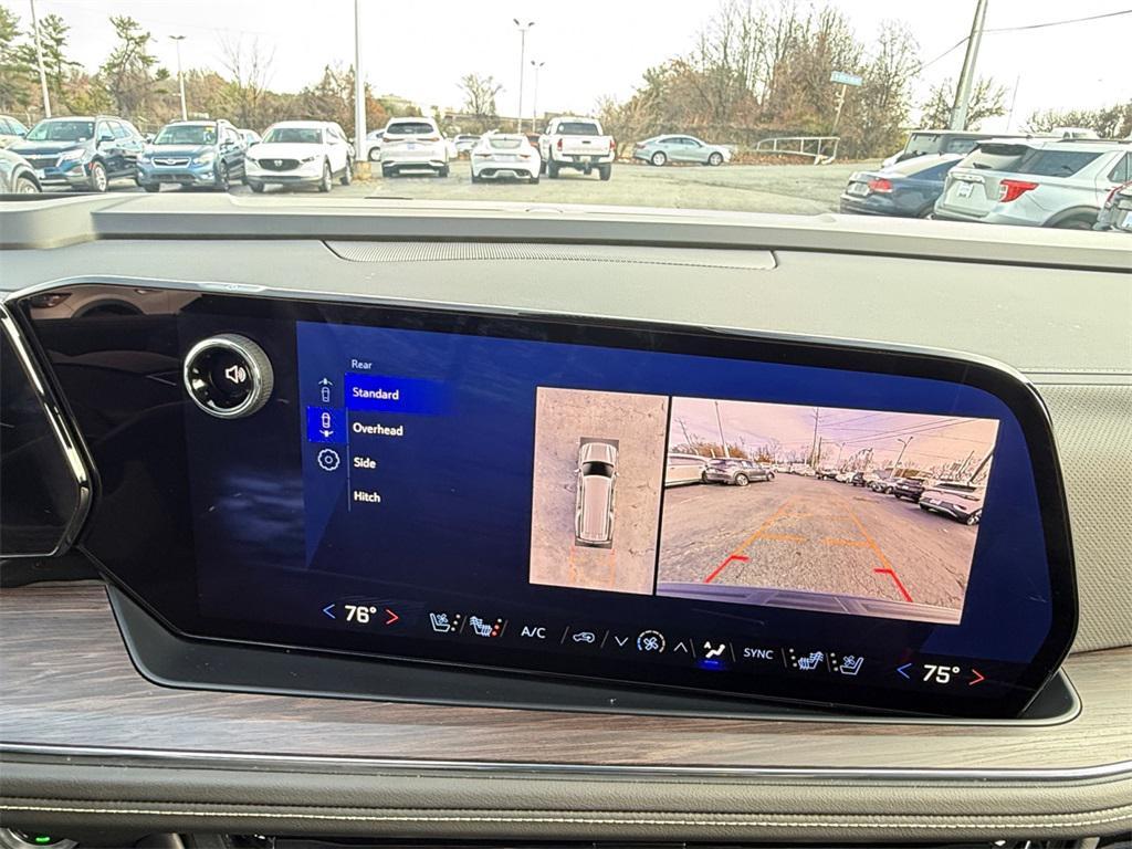 new 2025 Chevrolet Suburban car, priced at $70,620