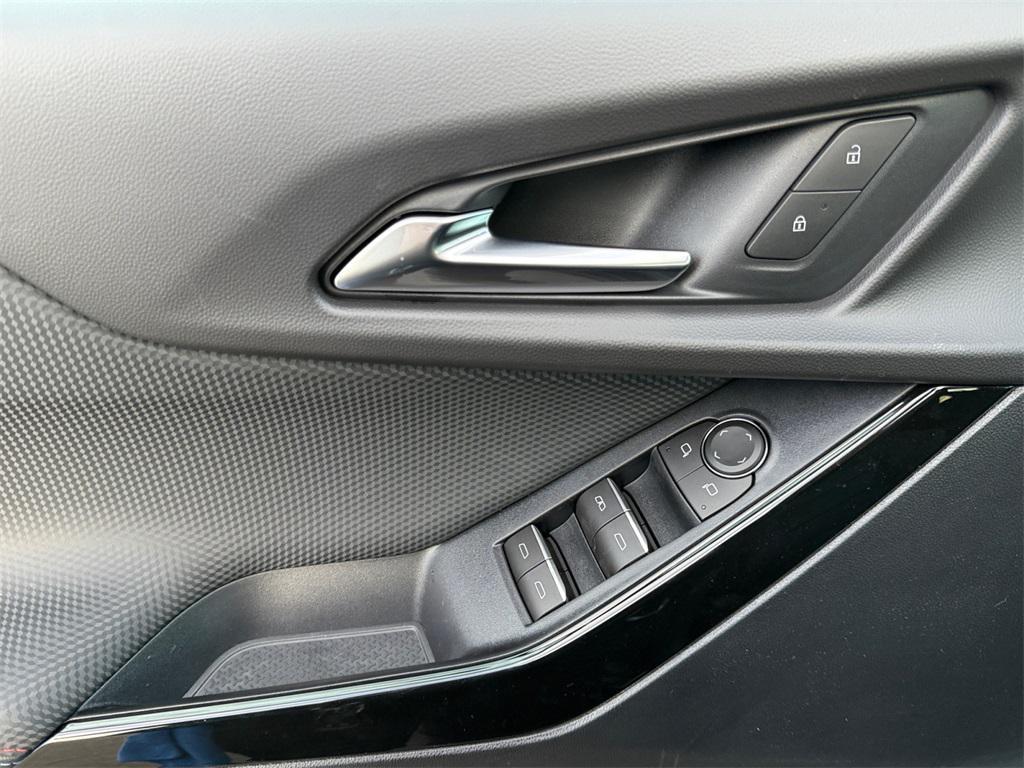 new 2026 Chevrolet Equinox car, priced at $35,335