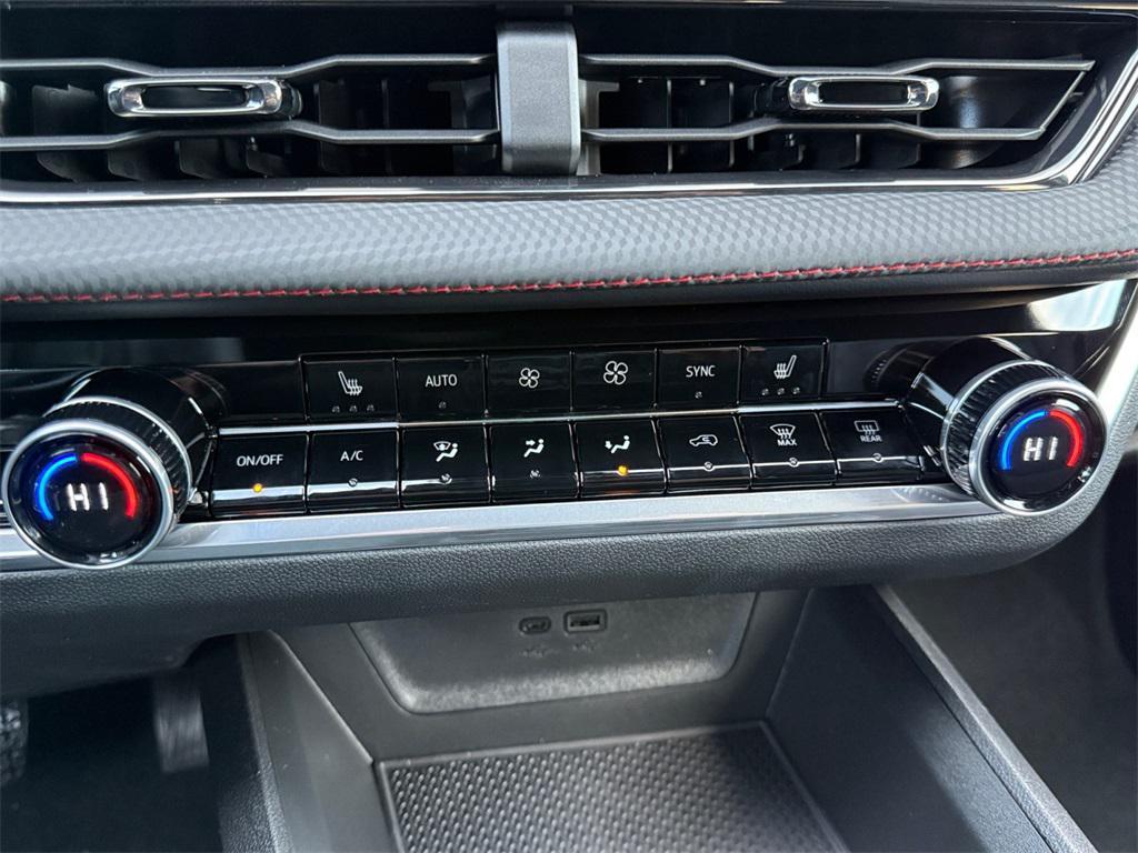 new 2026 Chevrolet Equinox car, priced at $35,335