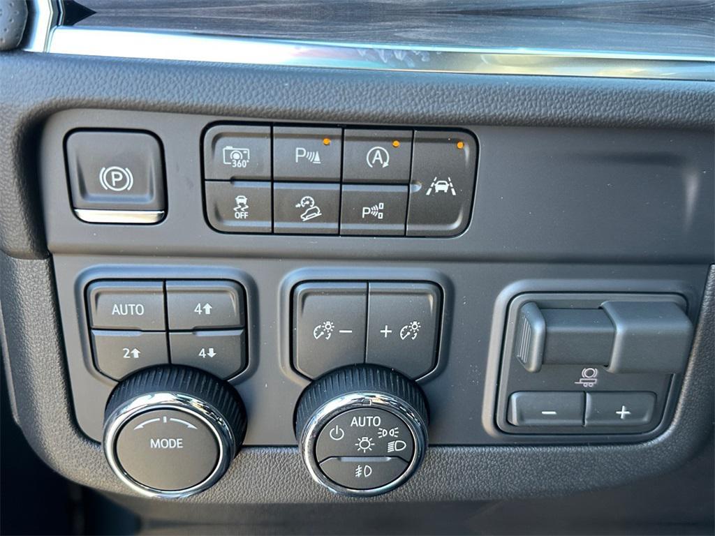 new 2026 Chevrolet Suburban car, priced at $82,405