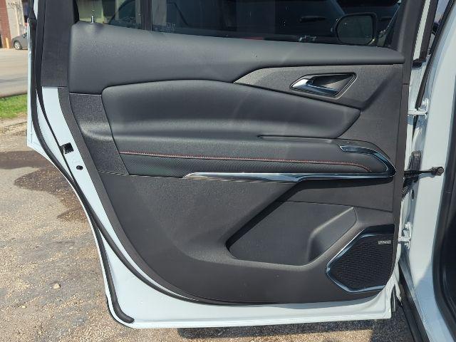 new 2026 Chevrolet Traverse car, priced at $51,372