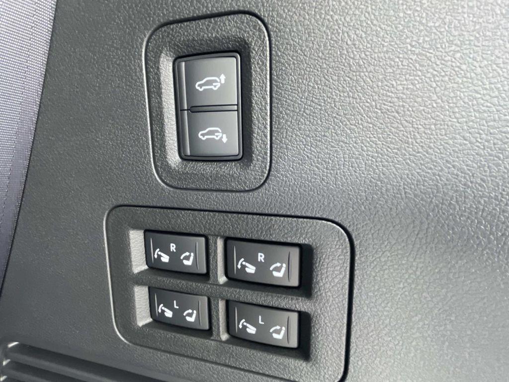 new 2026 INFINITI QX80 car, priced at $107,320