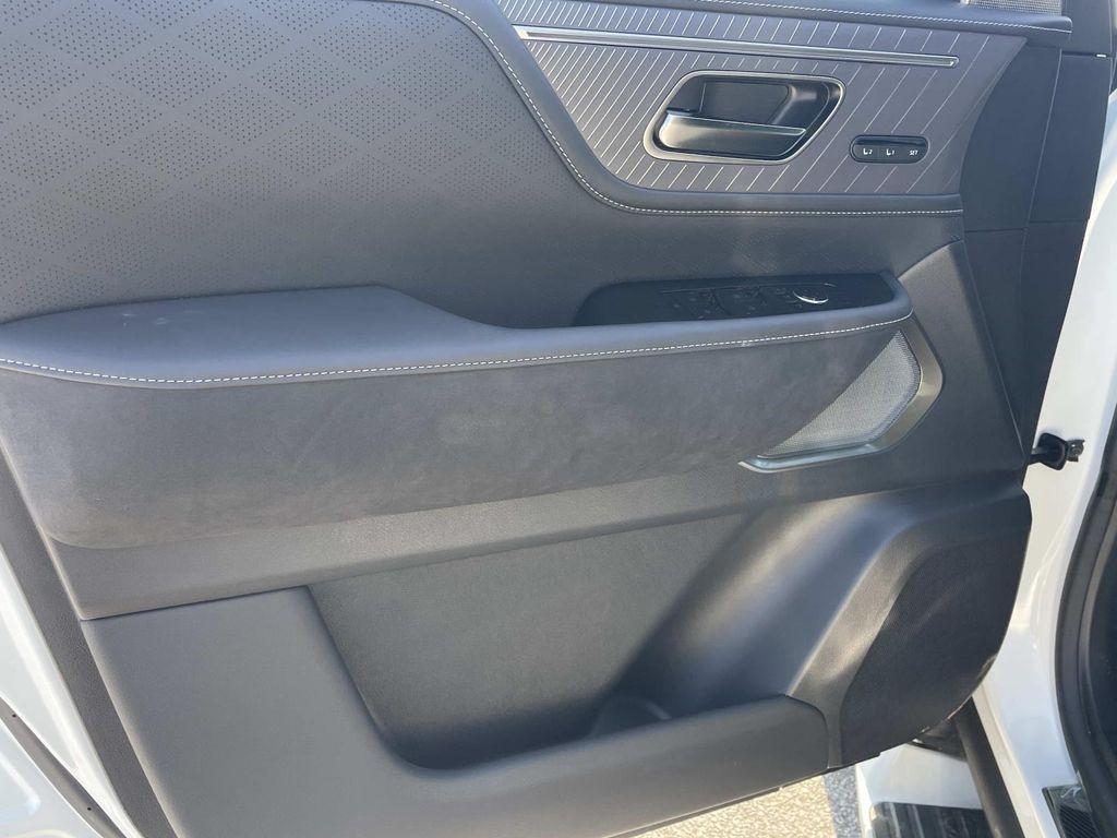 new 2026 INFINITI QX80 car, priced at $117,920