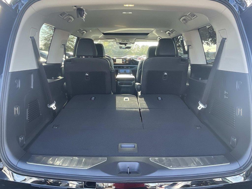used 2025 INFINITI QX80 car, priced at $72,500