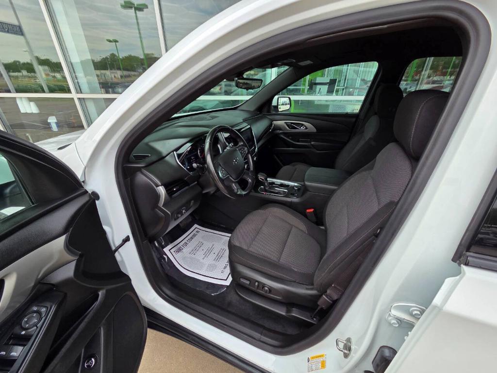 used 2022 Chevrolet Traverse car, priced at $25,950