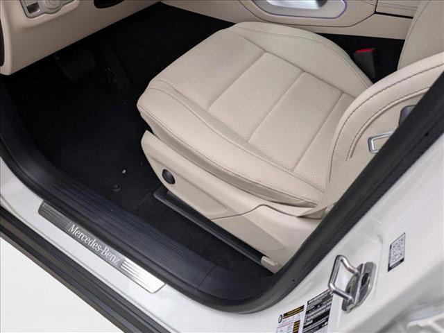 new 2025 Mercedes-Benz GLE 450 car, priced at $73,745