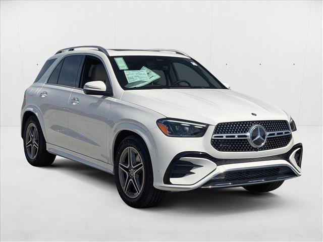 new 2025 Mercedes-Benz GLE 580 car, priced at $90,545