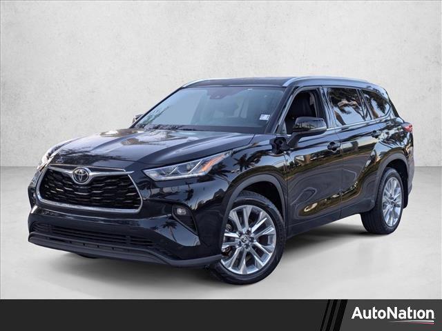 used 2021 Toyota Highlander car, priced at $23,449