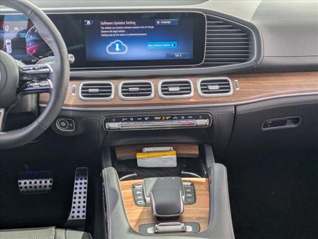 new 2025 Mercedes-Benz GLS 580 car, priced at $117,280