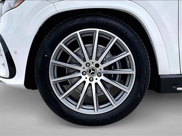 new 2026 Mercedes-Benz GLS 580 car, priced at $120,335