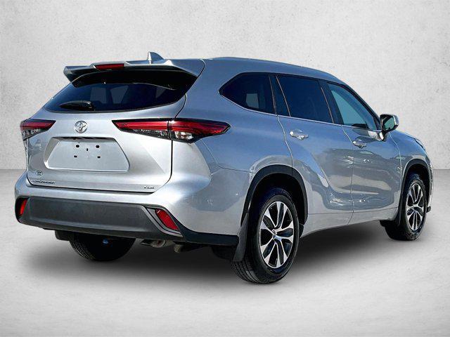 used 2023 Toyota Highlander car, priced at $37,989