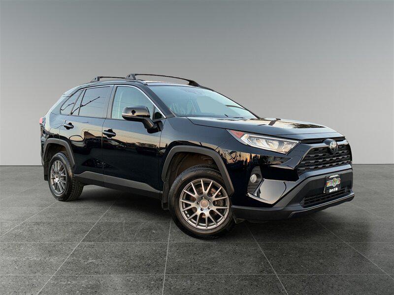 used 2020 Toyota RAV4 car, priced at $23,999